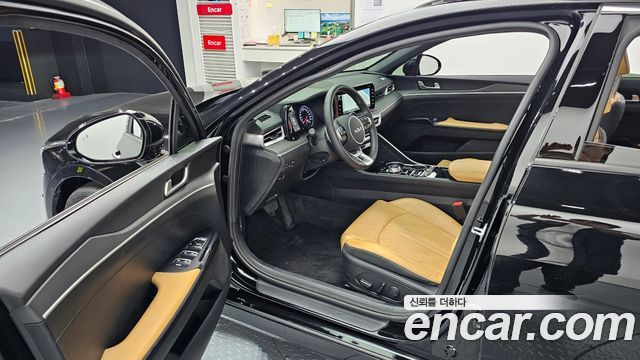 Kia K5 (III) 2.0 Prestige 2022 — фото 10