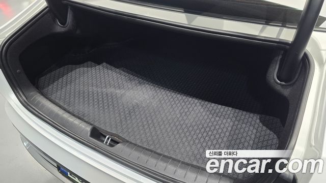 Hyundai Grandeur (GN7) 3.5 LPG 2WD (Taxi) Deluxe 2025 — фото 19