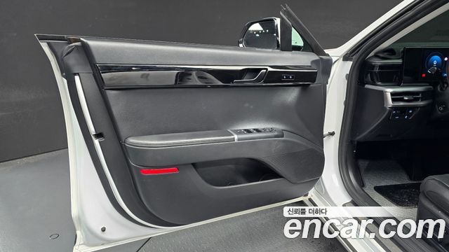 Hyundai Grandeur (GN7) 3.5 LPG 2WD (Taxi) Deluxe 2025 — фото 24