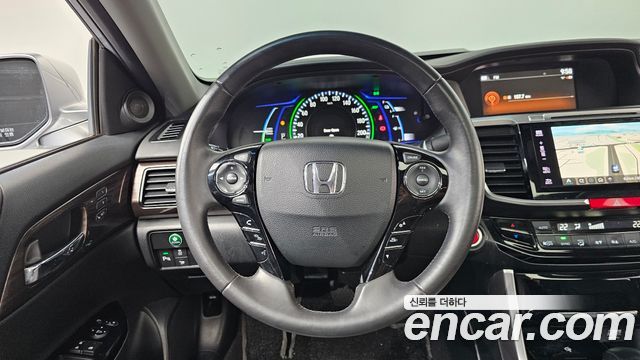 Honda Accord 2.0 Hybrid 9th 2017 — фото 14