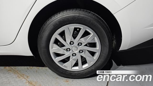 Hyundai Avante (CN7) 1.6 Smart 2021 — фото 21