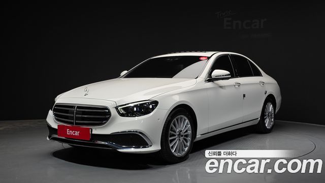 Mercedes-Benz E-Class (W213) E250 Exclusive 2022 — фото 1