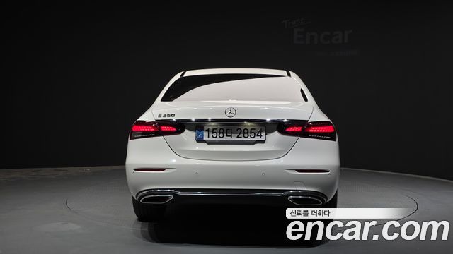Mercedes-Benz E-Class (W213) E250 Exclusive 2022 — фото 4