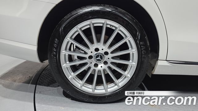 Mercedes-Benz E-Class (W213) E250 Exclusive 2022 — фото 5