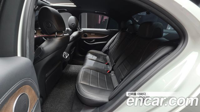 Mercedes-Benz E-Class (W213) E250 Exclusive 2022 — фото 16