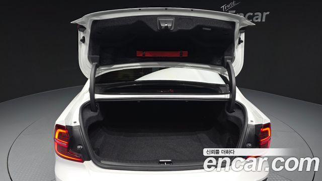 Volvo S60 (III) B5 Ultimate Bright 2024 — фото 24