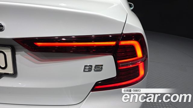 Volvo S60 (III) B5 Ultimate Bright 2024 — фото 29