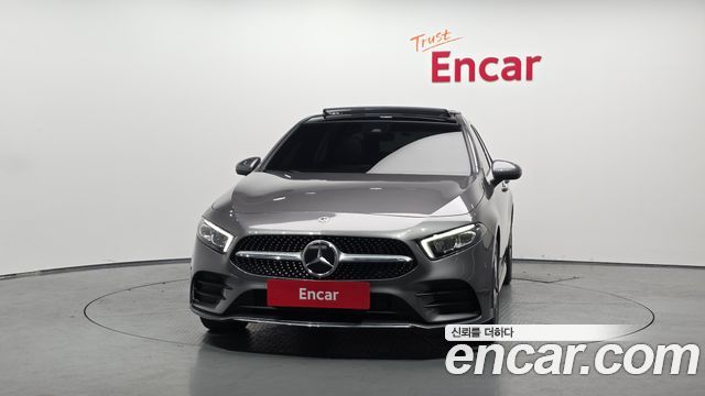 Mercedes-Benz A-Class (W177) A250 4MATIC Sedan 2023 — фото 3
