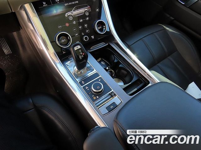 Land Rover Range Rover Sport (II) 3.0 SDV6 HSE 2018 — фото 15
