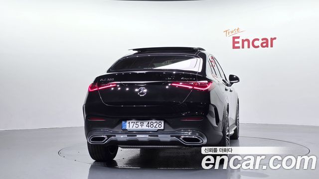 Mercedes-Benz GLC-Class (X254) GLC300 4MATIC Coupe 2025 — фото 4