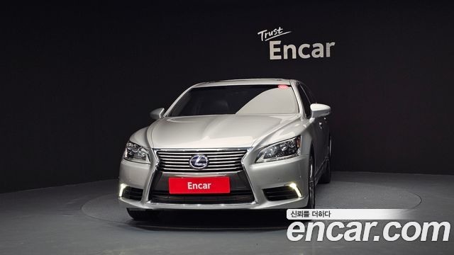 Lexus LS600hL 5-Seats Ottoman XF40 2014 — фото 3