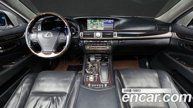 Lexus LS600hL 5-Seats Ottoman XF40 2014 — фото 7