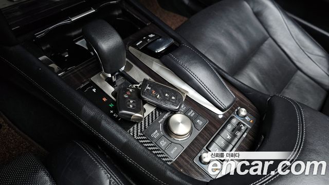 Lexus LS600hL 5-Seats Ottoman XF40 2014 — фото 9