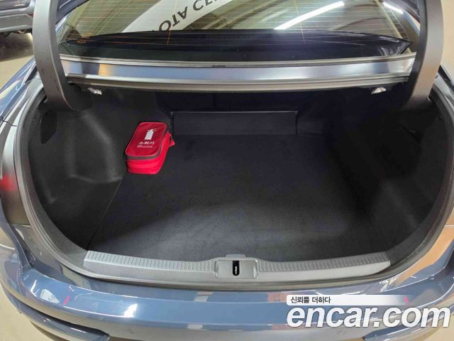 Toyota Crown Crossover 2.4 4WD Dual Boost HYbrid 2026 — фото 22