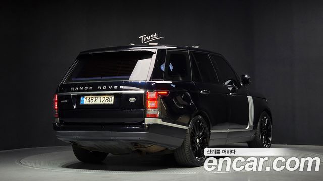 Land Rover Range Rover (IV) 4.4 SDV8 Vogue SE DIESEL 2014 — фото 2