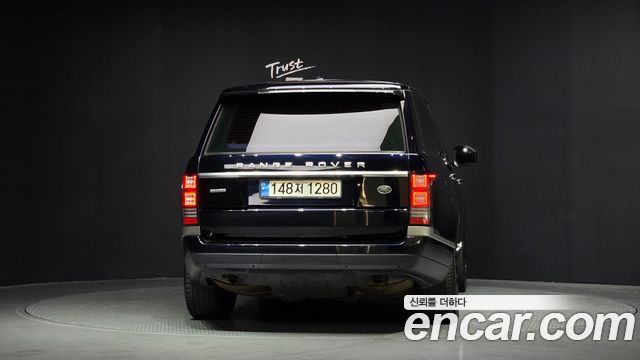 Land Rover Range Rover (IV) 4.4 SDV8 Vogue SE DIESEL 2014 — фото 4
