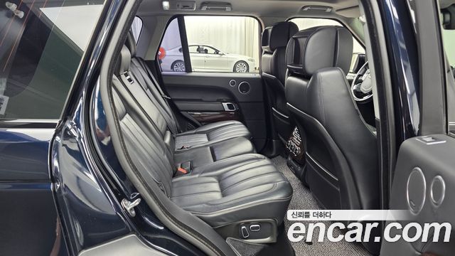 Land Rover Range Rover (IV) 4.4 SDV8 Vogue SE DIESEL 2014 — фото 12