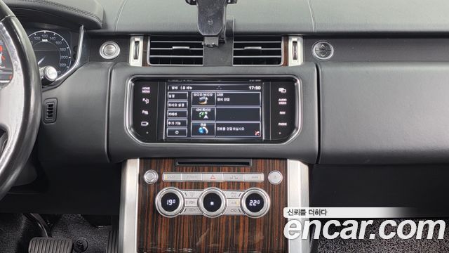 Land Rover Range Rover (IV) 4.4 SDV8 Vogue SE DIESEL 2014 — фото 14