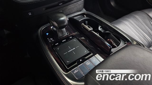 Lexus LS500 (V) 3.5 Platinum AWD 2018 — фото 9