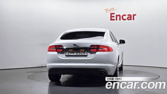 Jaguar XF 2.2D Luxury X250 2012 — фото 4