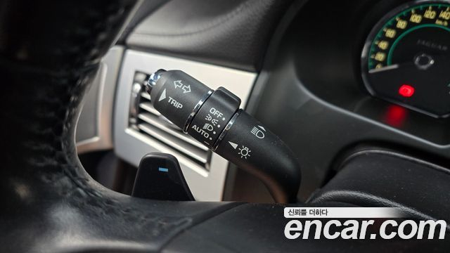 Jaguar XF 2.2D Luxury X250 2012 — фото 19