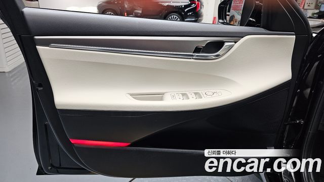 Hyundai Grandeur (IG) 2.5 Le Blanc 2023 — фото 24