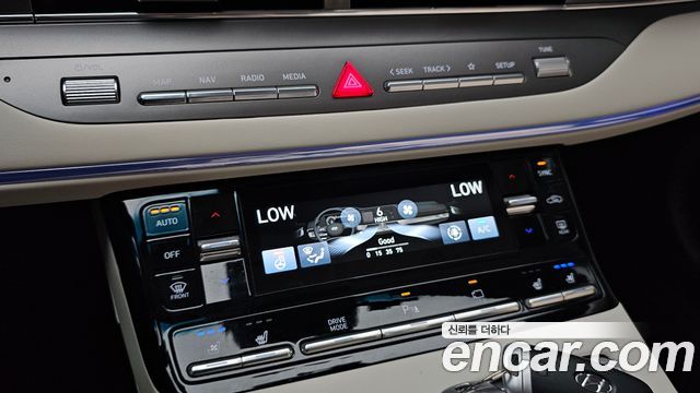 Hyundai Grandeur (IG) 2.5 Le Blanc 2023 — фото 32