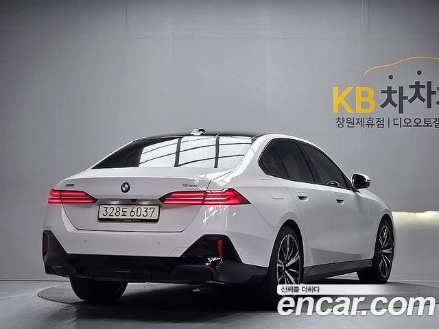 BMW 5 Series (G60) 530i xDrive M Sport 2026 — фото 2