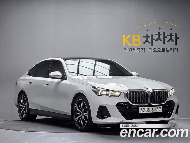BMW 5 Series (G60) 530i xDrive M Sport 2026 — фото 5