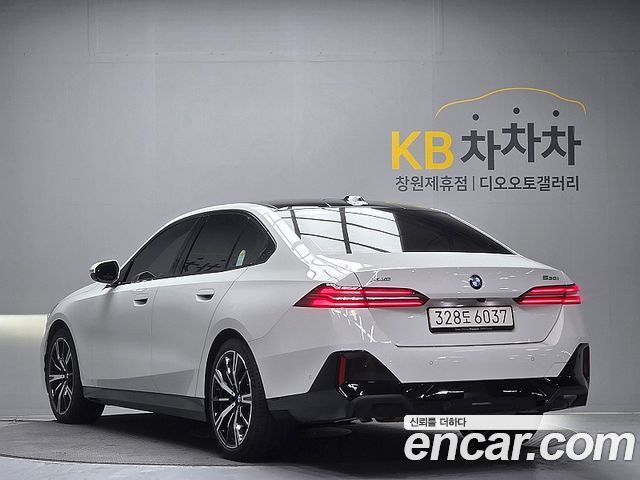 BMW 5 Series (G60) 530i xDrive M Sport 2026 — фото 6