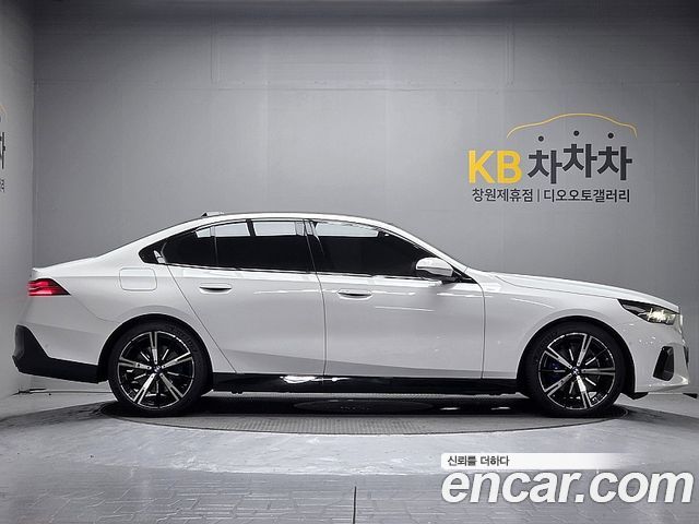 BMW 5 Series (G60) 530i xDrive M Sport 2026 — фото 7