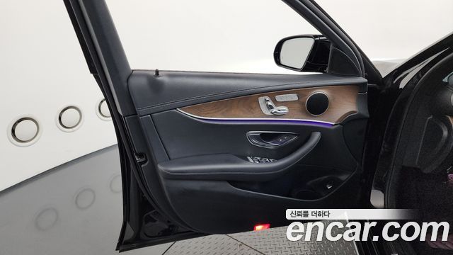 Mercedes-Benz E-Class (W213) E250 Exclusive 2021 — фото 24