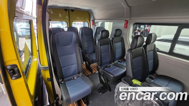 Renault Korea Master School Bus 15-Seater 2020 — фото 1