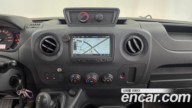 Renault Korea Master School Bus 15-Seater 2020 — фото 18