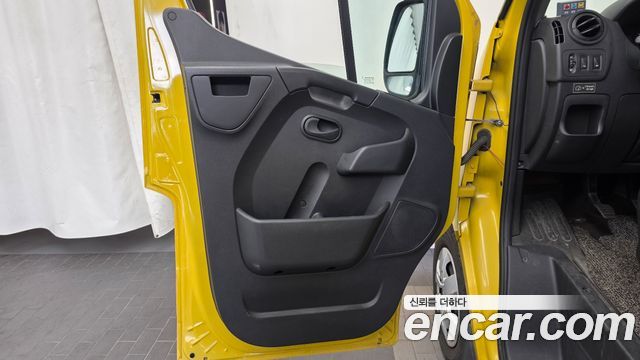 Renault Korea Master School Bus 15-Seater 2020 — фото 30