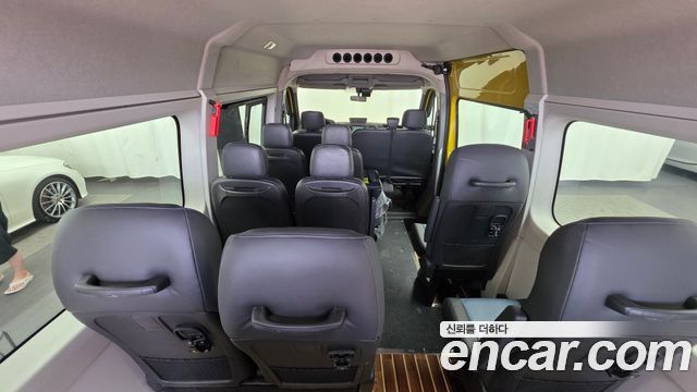Renault Korea Master School Bus 15-Seater 2020 — фото 35