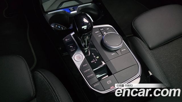 BMW 1 Series (F40) 120i Sports 2023 — фото 9