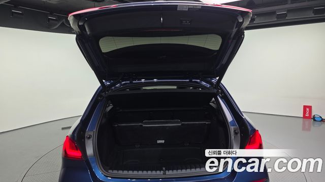 BMW 1 Series (F40) 120i Sports 2023 — фото 20