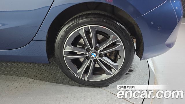 BMW 1 Series (F40) 120i Sports 2023 — фото 21