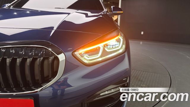 BMW 1 Series (F40) 120i Sports 2023 — фото 22