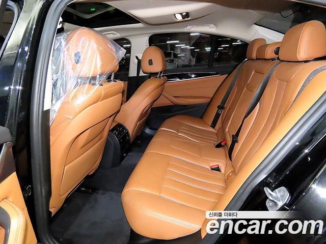BMW 5 Series (G30) 520d Luxury Special Edition 2018 — фото 7