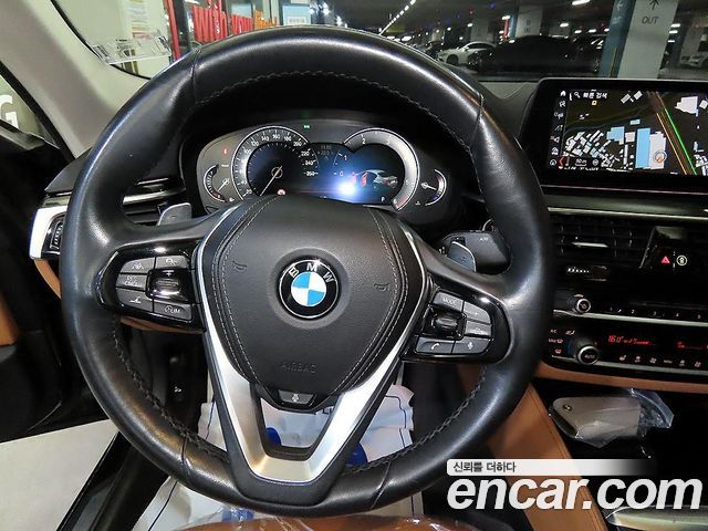 BMW 5 Series (G30) 520d Luxury Special Edition 2018 — фото 8