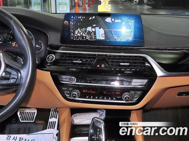 BMW 5 Series (G30) 520d Luxury Special Edition 2018 — фото 15