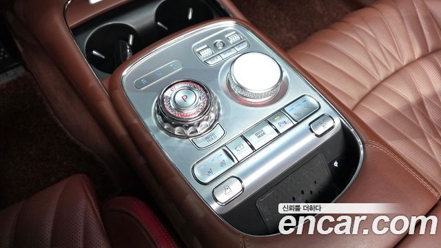 Genesis G90 (RS4) Gasoline 3.5 Turbo AWD 2022 — фото 9