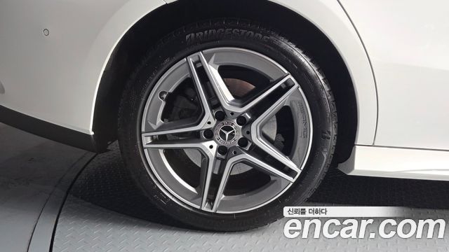 Mercedes-Benz CLA-Class (C118) CLA250 4MATIC 2025 — фото 5