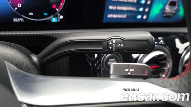 Mercedes-Benz CLA-Class (C118) CLA250 4MATIC 2025 — фото 9
