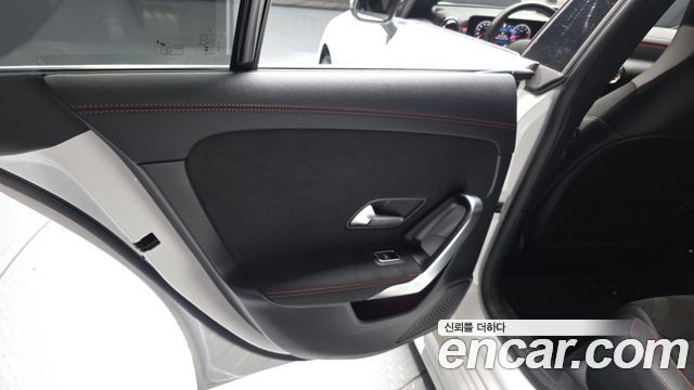Mercedes-Benz CLA-Class (C118) CLA250 4MATIC 2025 — фото 25