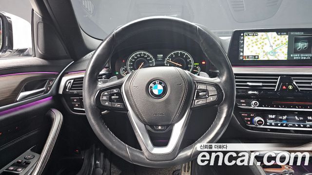 BMW 5 Series (G30) 530i xDrive M Sport Package Plus 2018 — фото 12