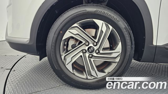 Hyundai Santa Fe Gasoline 2.5T 4WD Prestige 2021 — фото 5