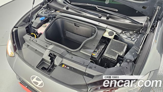 Hyundai Ioniq 6 Long Range Exclusive + 2023 — фото 6
